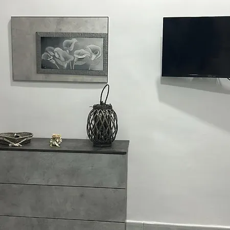 Lacasettadilaura Apartment *