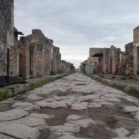 Lacasettadilaura * Torre Annunziata